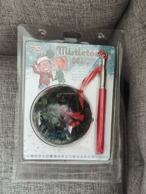 Mistletoe Selfie Stick with Red Telescoping Handle